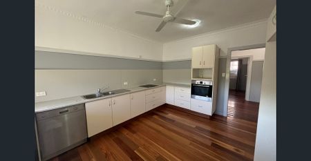 3 Bedroom Home - Photo 4