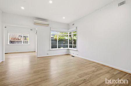 FULLY RENOVATED BEAUTY, JUST LISTED!! - Photo 4