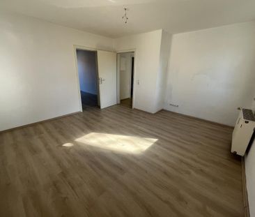 Renovierte 2-Zimmer-Wohnung in Castrop-Rauxel Schwerin - Photo 1