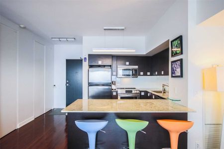 For Lease - 33 Charles Street Unit# 3905, Toronto, Ontario - Photo 2