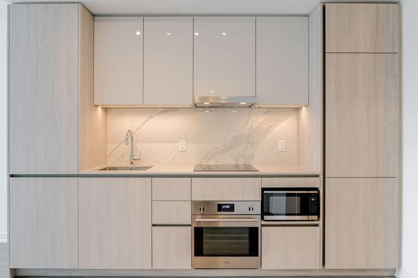 For Lease - 8 Interchange Way Unit# 4010, Vaughan, Ontario - Photo 1