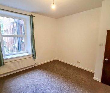 2 bedroom maisonette to rent - Photo 6