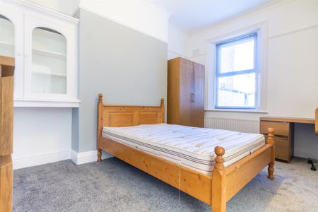 Meldon Terrace, Heaton - Photo 3