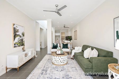 Great Location! The Perfect Home! - Photo 2