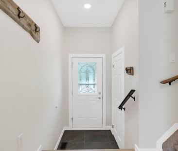 For Lease - 822 Coral Springs Lane, Midland, Ontario - Photo 3