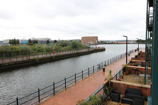 Adventurers Quay, CF10 4NR, Cardiff Bay - Photo 1