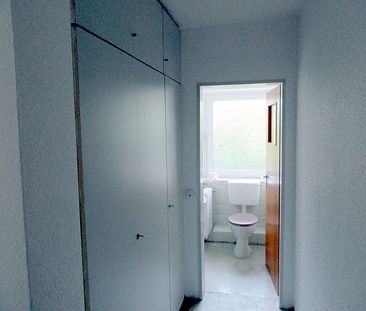 Nähe Waldsee & Zentrum: Renovierte + gepflegte 3-Zi.-Wohnung hell, großzügig & mit Balkon - Photo 6