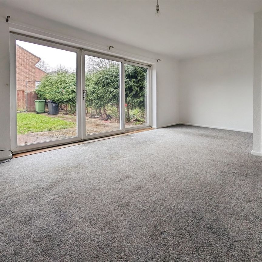 Selbourne Drive, SO50 - Photo 1