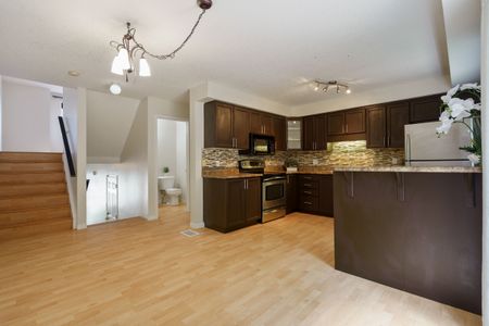For Lease - 175 David Bergey Drive Unit# P87, Kitchener, Ontario - Photo 2