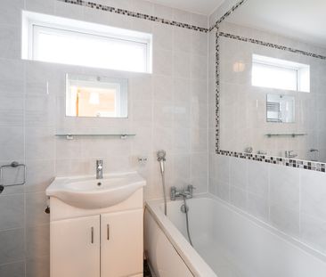 LLewellyn Close, Dublin 16, D16 FT68 - Photo 1