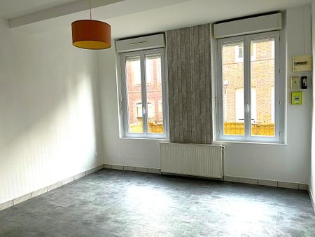 Location Appartement 3 pièces 53m² CAUDEBEC LES ELBEUF 76320 - Photo 5