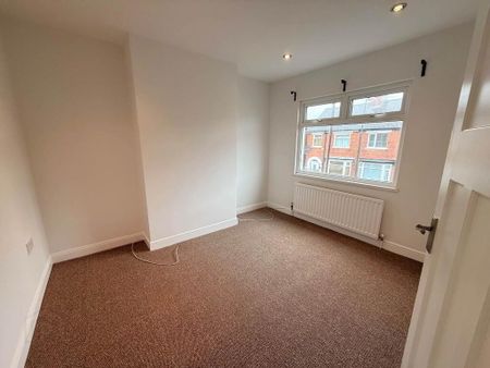 47 Loopland Drive, Cregagh, Belfast, BT6 9DW - Photo 4