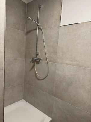 Schöne 2-Zimmer-Dachgeschosswohnung 59 m² – verfügbar ab Januar - Photo 1