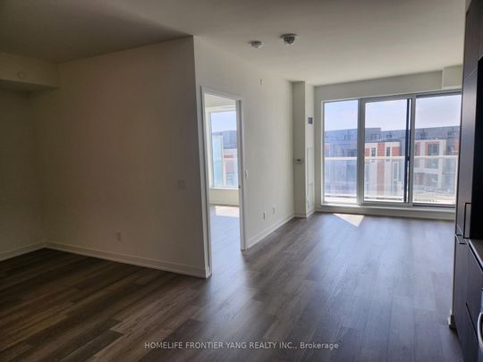 For Lease - 6 David Eyer Road Unit# 417, Richmond Hill, Ontario - Photo 1
