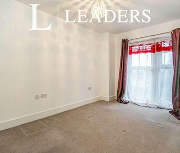 Adams Close, Poole, Dorset, Poole, BH15 - Photo 3