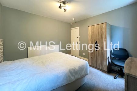 26 Greyshiels Avenue, Leeds, LS6 3DR - Photo 3