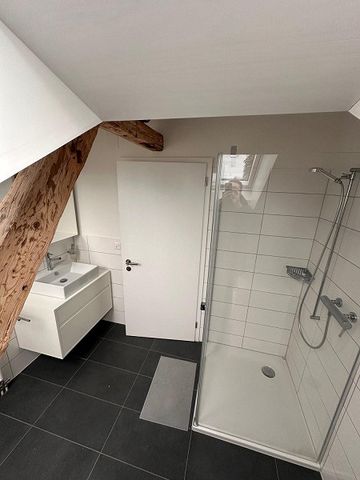 Moderne 2.5-ZW im DG mit Balkon - Photo 3