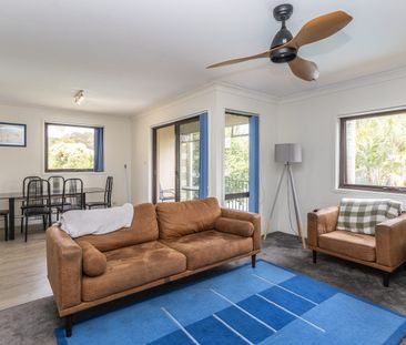 Embrace the coastal lifestyle in this charming 2-bedroom, 1-bathroo... - Photo 1