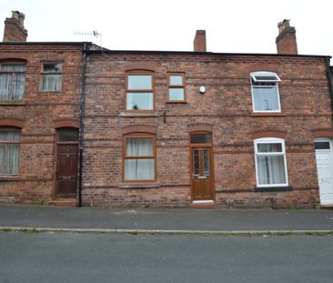 3 Bedroom Terraced House - Photo 4