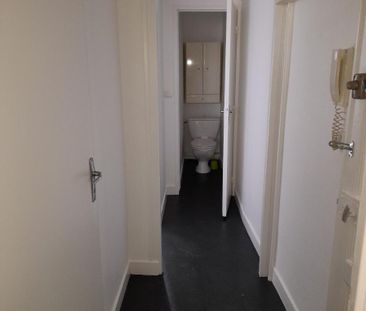 Location Appartement 1 pièce 32m² TOURS 37000 - Photo 2