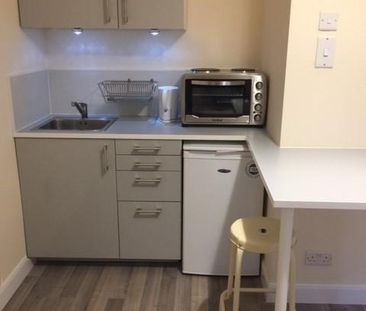 Studio to rent - Photo 3