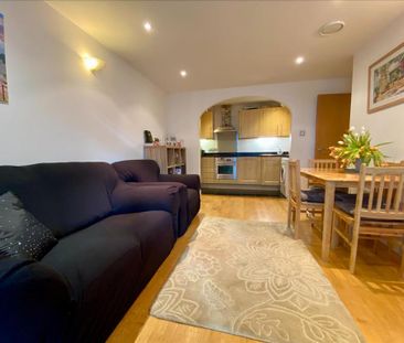 2 bedroom apartment to rent - Photo 6