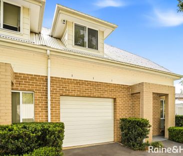 Well Presented Townhouse - Photo 1