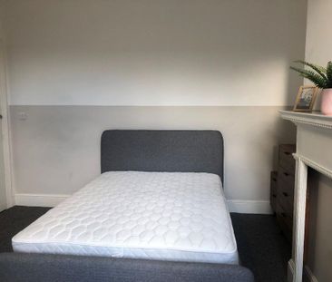 2 bedroom house share to rent - Photo 2