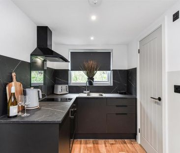 Studio to rent - Photo 5