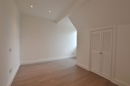 West Street, Reigate, Surrey, RH2 - Photo 5