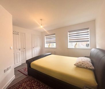 3 bedroom property to rent - Photo 3