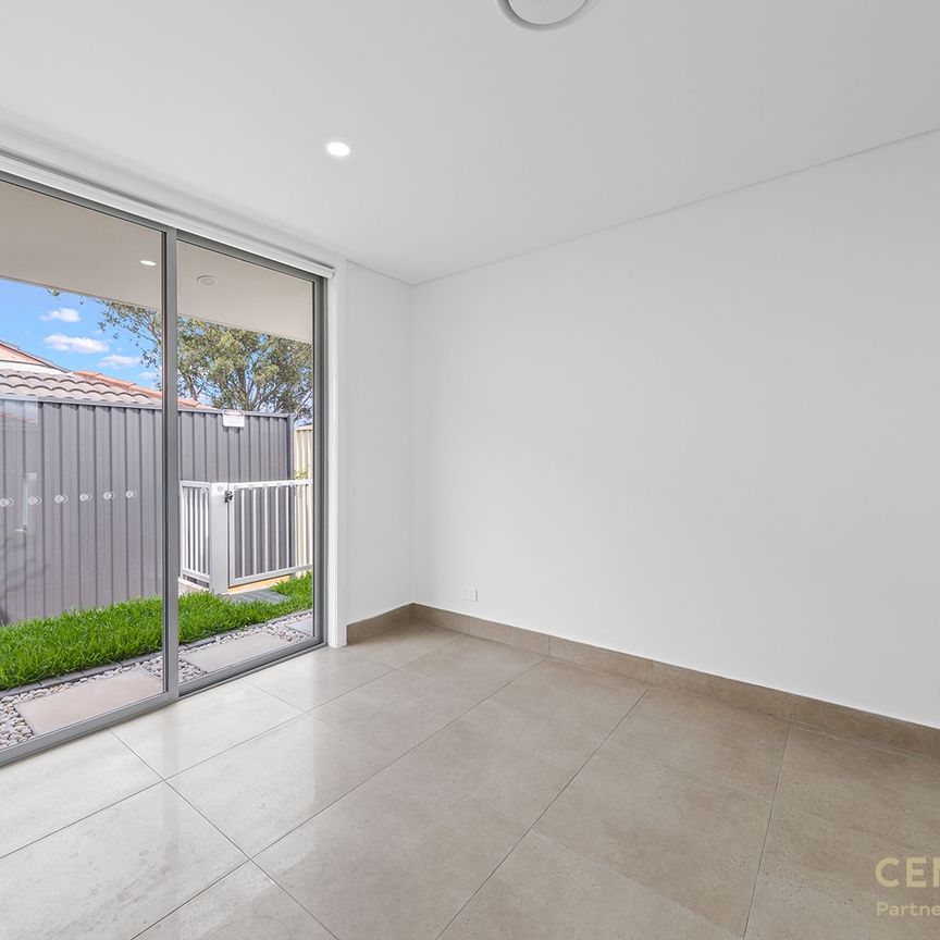 Two Bedroom Ultra Modern Villa - Photo 1
