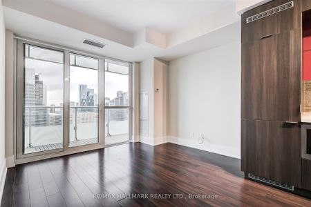 300 Front Street Lofts 300 , #3308 - Photo 2