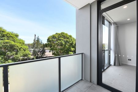 Stylish One-Bedroom Apartment in Prime Petersham Location - Photo 3