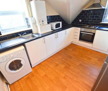 3 bedroom apartment to rent - Photo 5