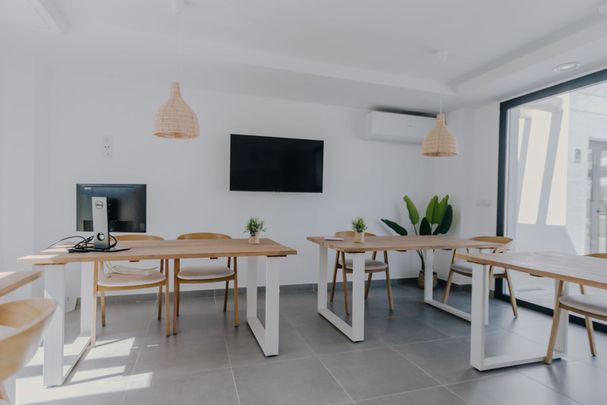 Piso de alquiler en Calle Archidona, 2, La Concha - Resina Golf - Photo 1