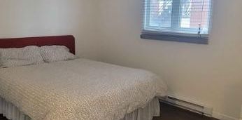 TRÈS BEAU 4 1/2 - MODERNE - QUARTIER CALME - Photo 2