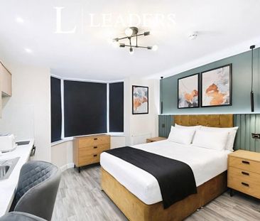 1 bedroom in a house share to rent - Photo 1