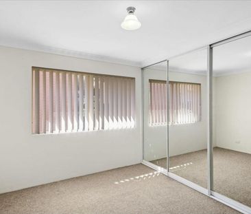 Two Bedroom Unit in North Wollongong - Photo 3