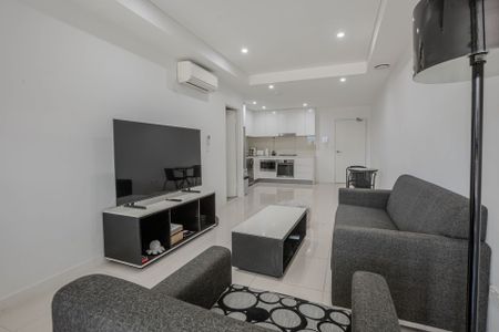 Two-storey apartment with one bedroom and study - Photo 5