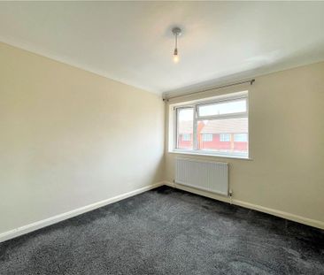 4 bedroom terraced house to rent - Photo 6