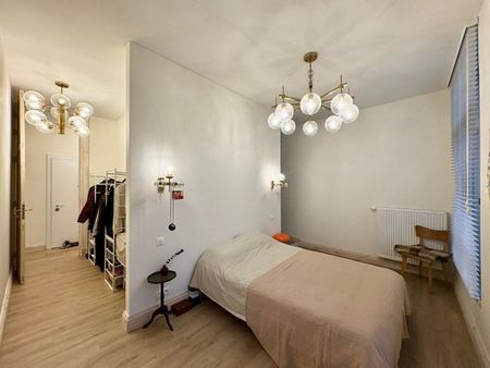 Sfeervol 1-slaapkamerappartement met groot terras - Photo 5