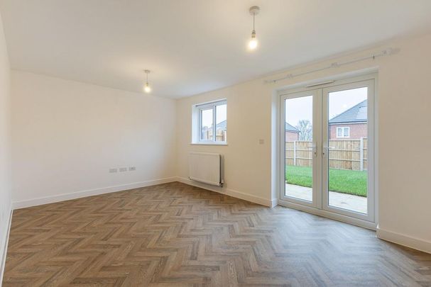 3 bedroom semi-detached house to rent - Photo 1