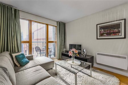 Aldersgate Street, London, EC1A 4HU - Photo 2