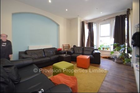 12 Bedroom Student Houses in Hyde Park - Photo 5