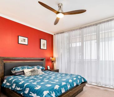 Century 21 the Paramount Group - Photo 6