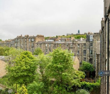 3 bedroom flat to rent - Photo 5