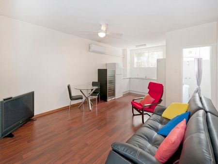 Unit 6/88 Sussex Street - Photo 2