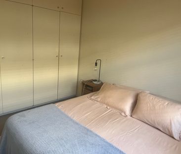 Elizabeth Bay - Photo 1