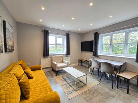 2 bedroom flat to rent - Photo 2